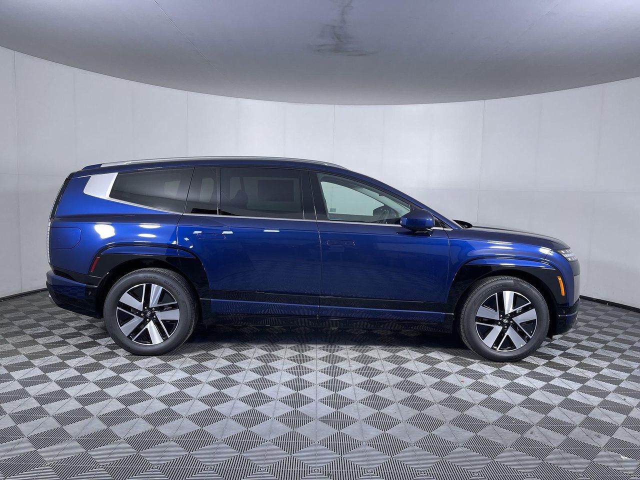 2026 Hyundai Ioniq SEL photo 3