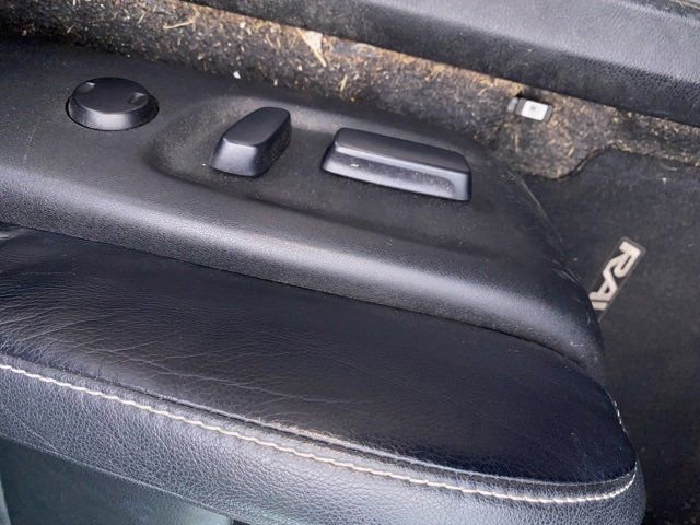 2013 Toyota RAV4 Limited photo 3