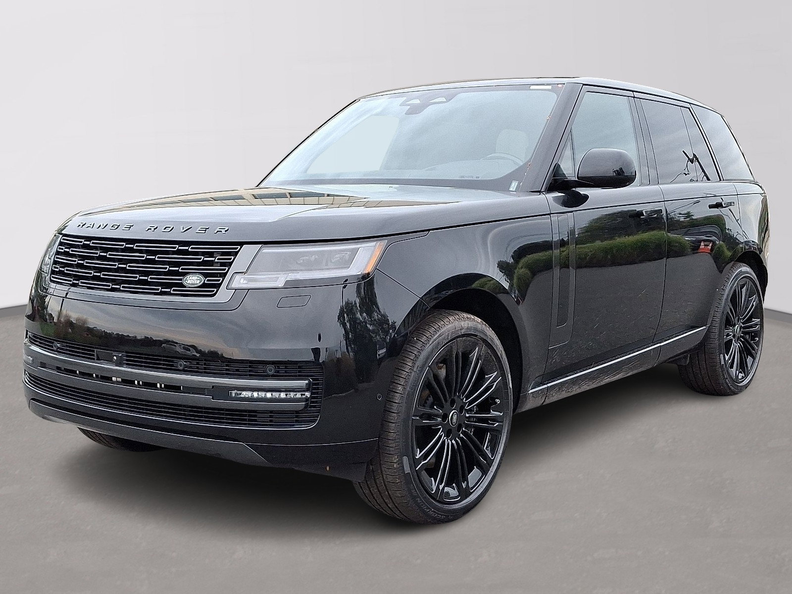 2025 Land Rover Range Rover SE's photo