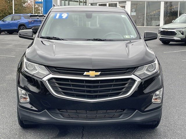 2019 Chevrolet Equinox LT photo 2