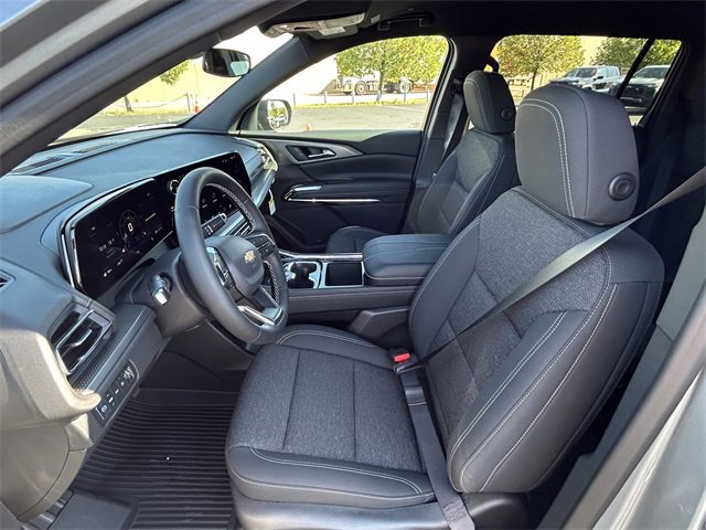 2026 Chevrolet Traverse photo 9