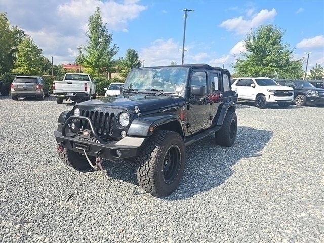 2015 Jeep Wrangler Unlimited Sahara photo 11