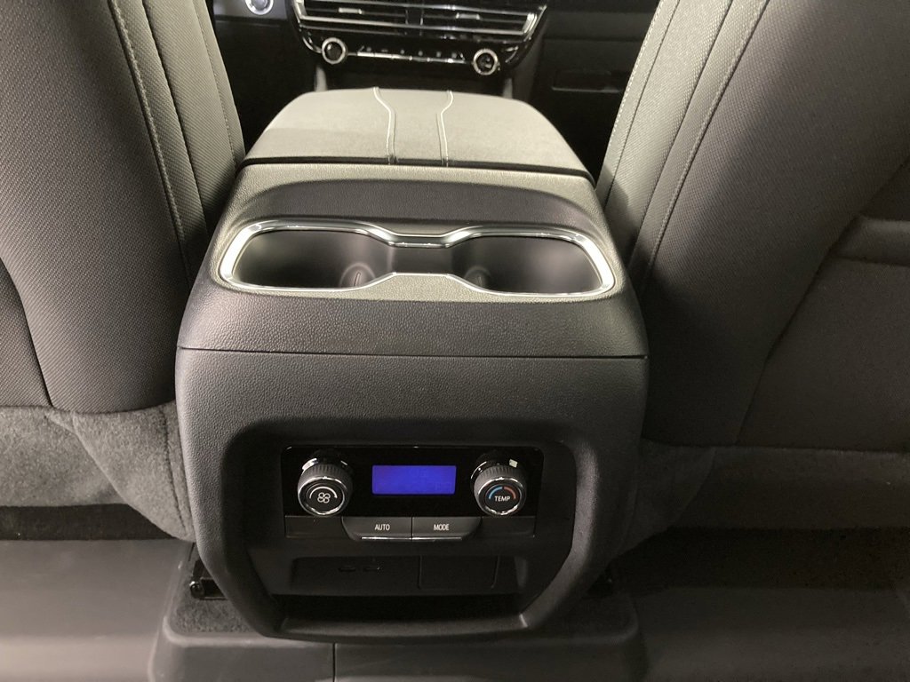 2026 Chevrolet Traverse photo 14