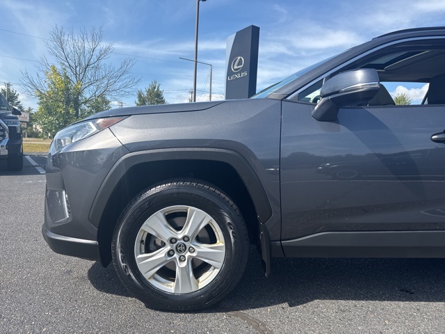 2021 Toyota RAV4 XLE photo 36
