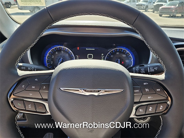 2026 Chrysler Pacifica photo 20