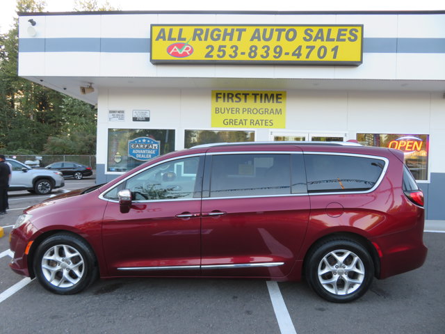2020 Chrysler Pacifica Limited photo 2