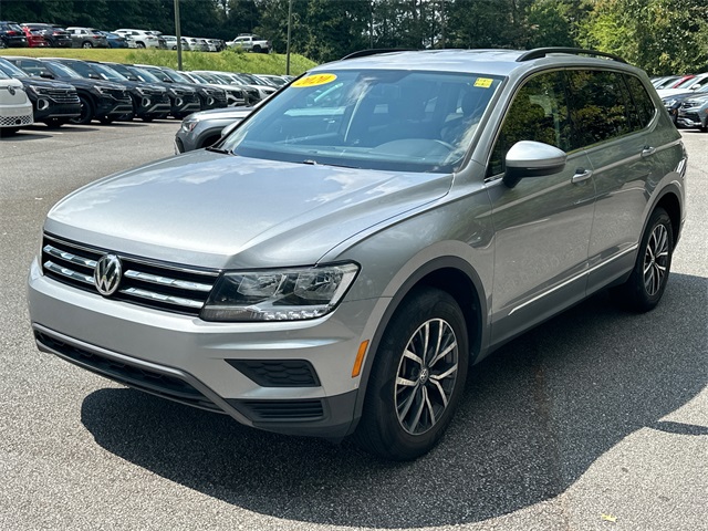 2020 Volkswagen Tiguan SEL photo 3