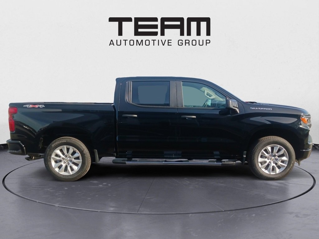 2025 Chevrolet Silverado 1500 Custom photo 8