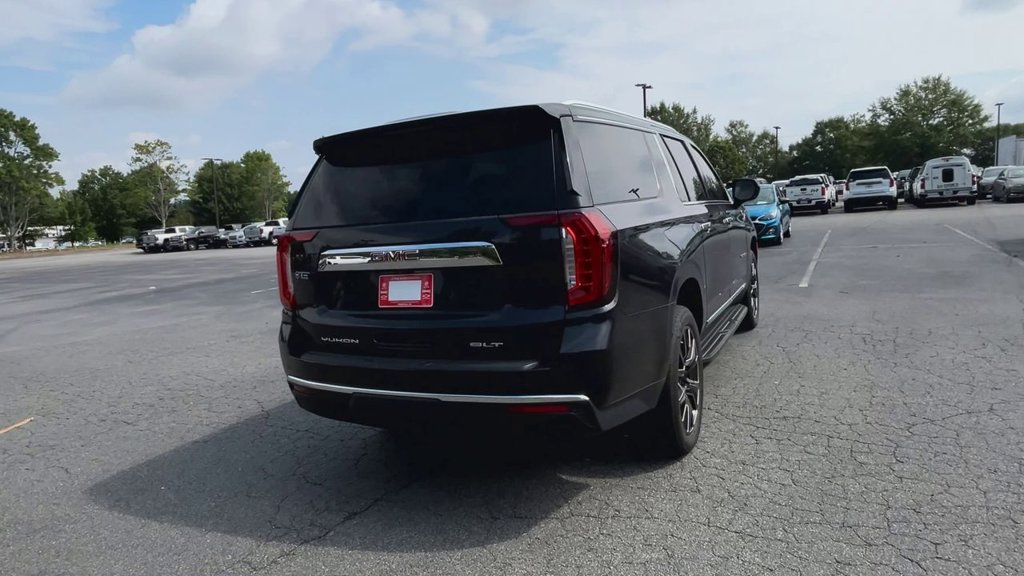 2023 Gmc Yukon XL SLT photo 3