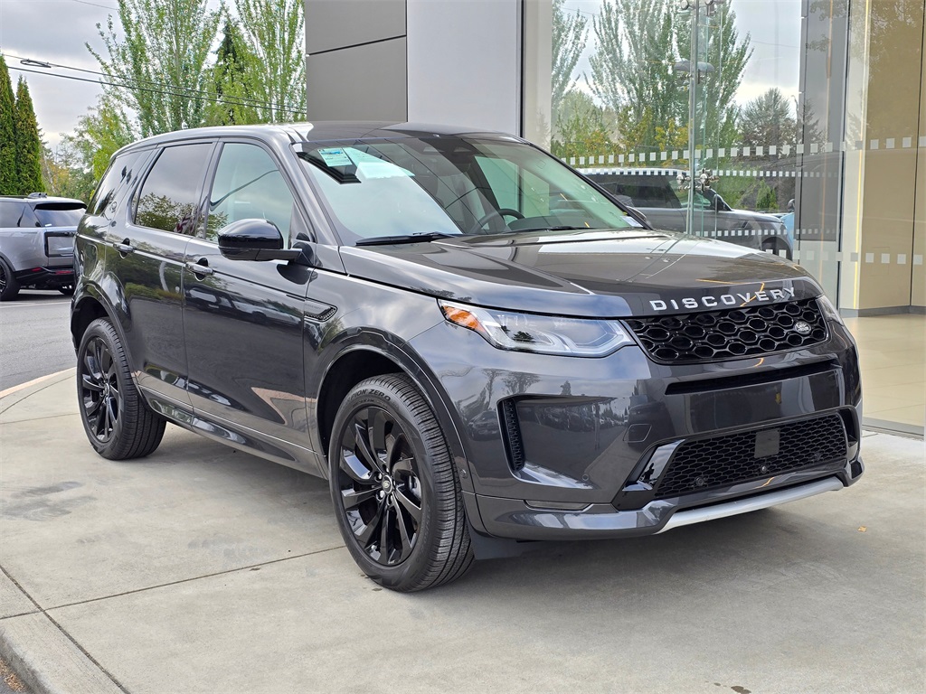 2025 Land Rover Discovery Sport S photo 7