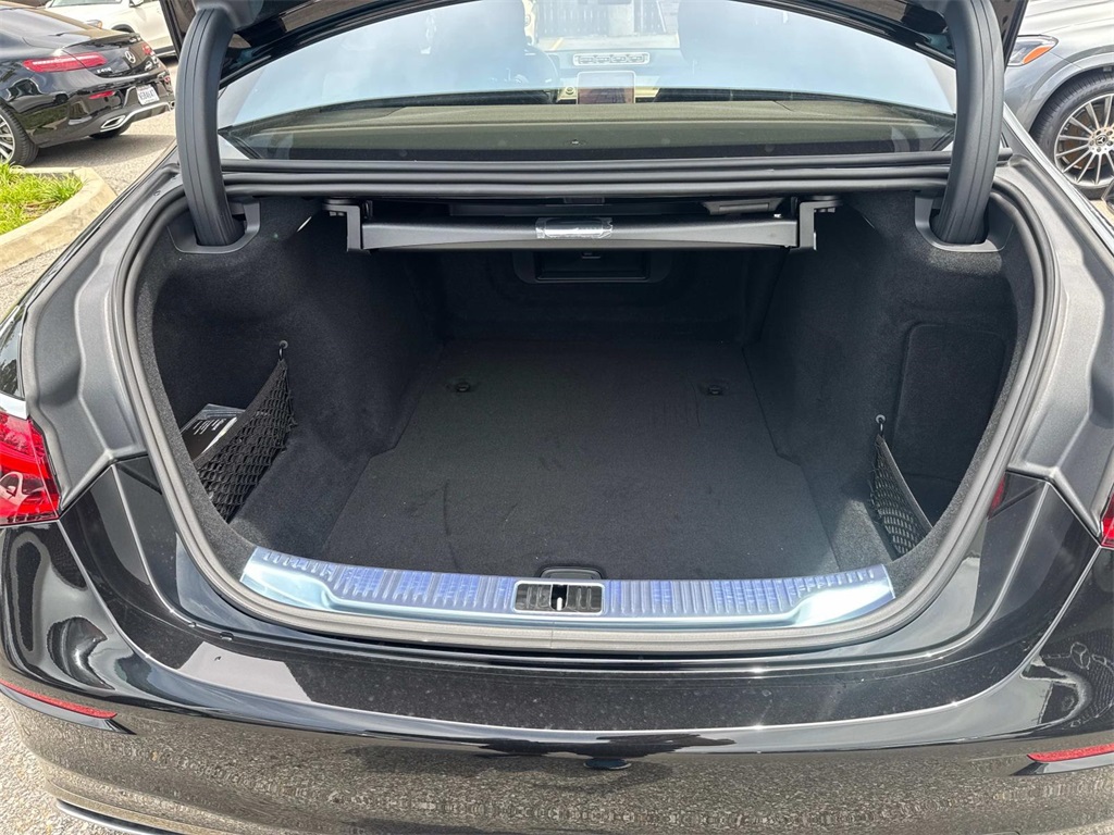 2025 Mercedes Benz S 580 4MATIC photo 4