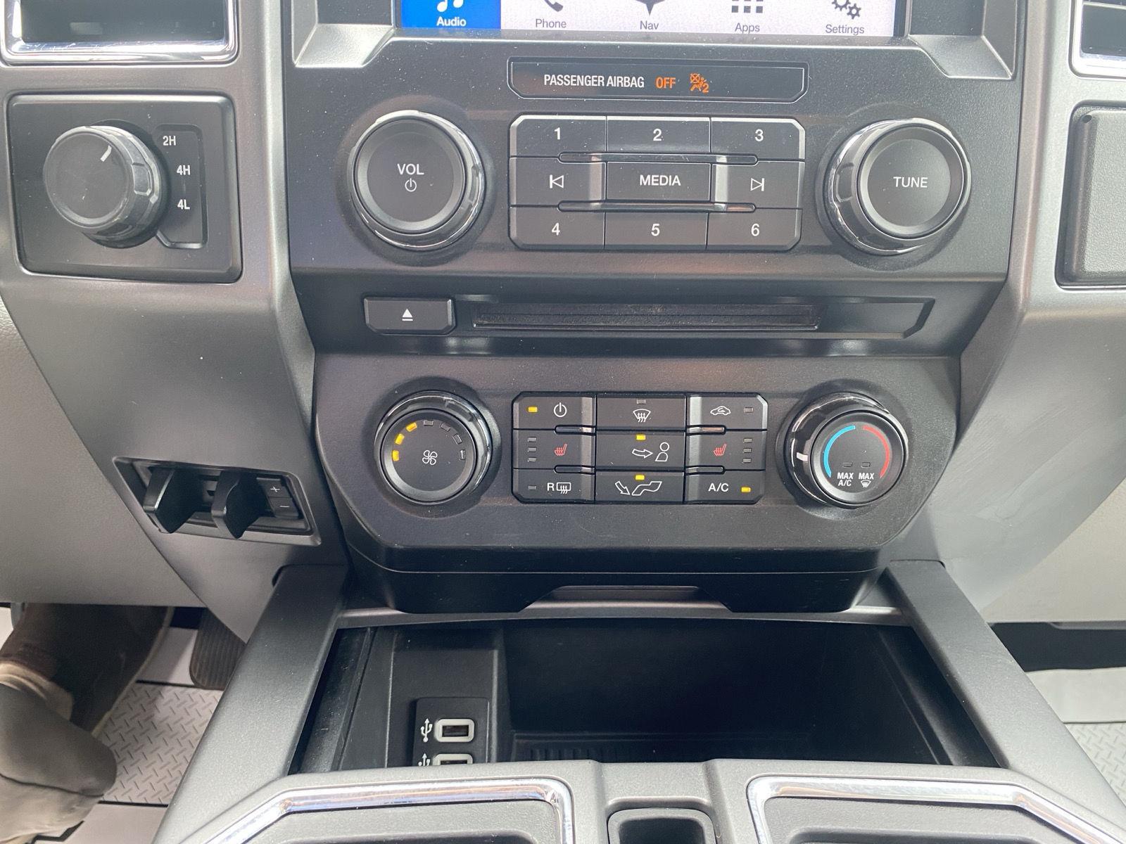 2017 Ford F-150 XLT photo 19