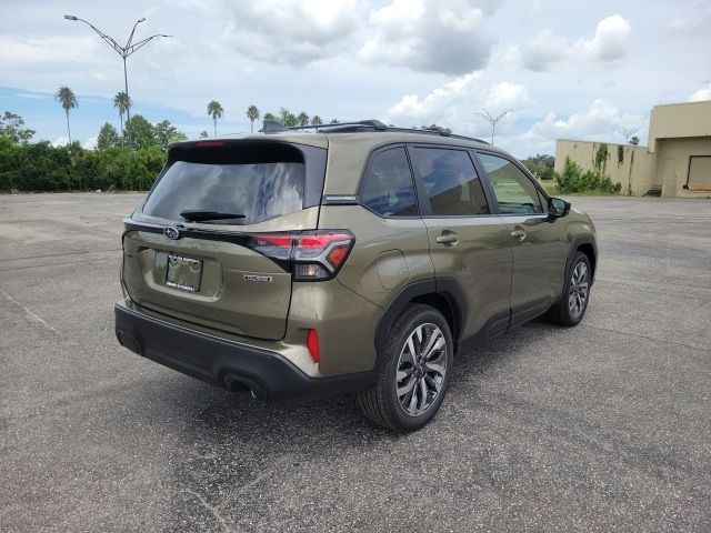 2025 Subaru Forester Touring photo 3