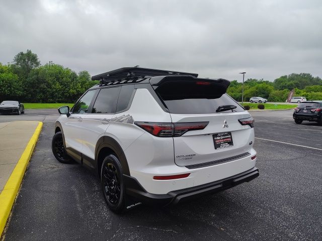 2025 Mitsubishi Outlander SE Ralliart photo 4