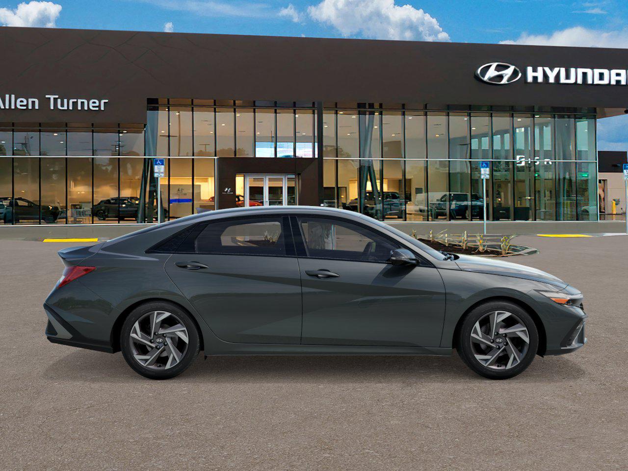 2025 Hyundai Elantra SEL Sport photo 6