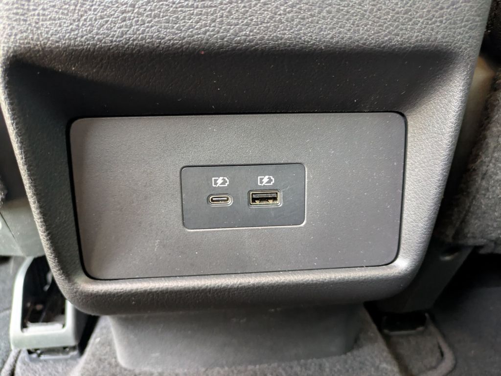 2021 Nissan Rogue SV photo 24