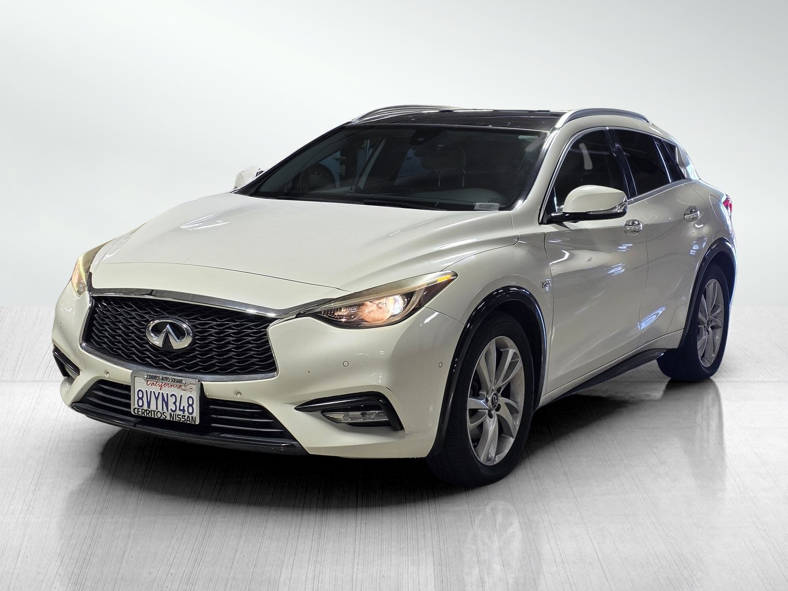 Used 2017 INFINITI QX30 Premium with VIN SJKCH5CP6HA027606 for sale in Long Beach, CA