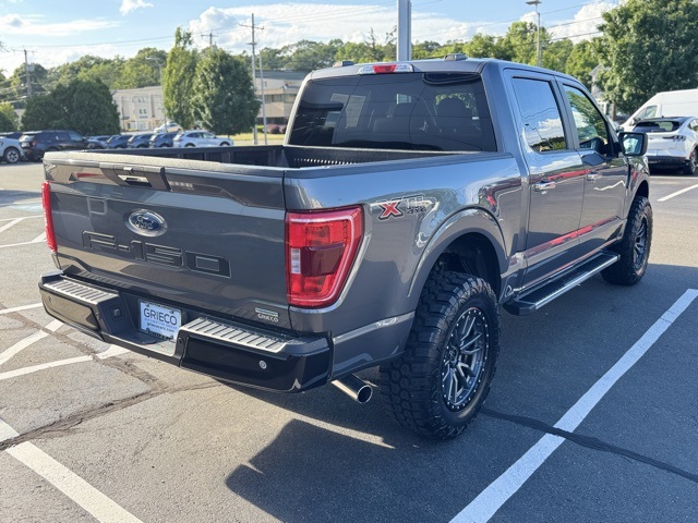 2022 Ford F-150 XLT photo 7