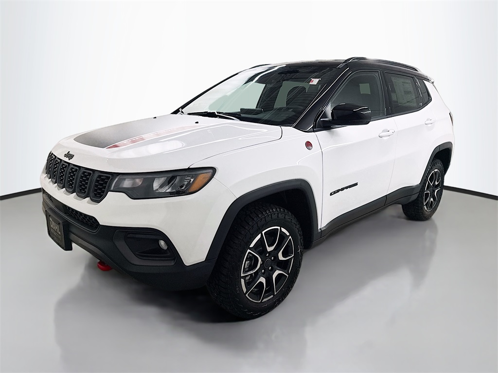 2026 Jeep Compass Trailhawk photo 3