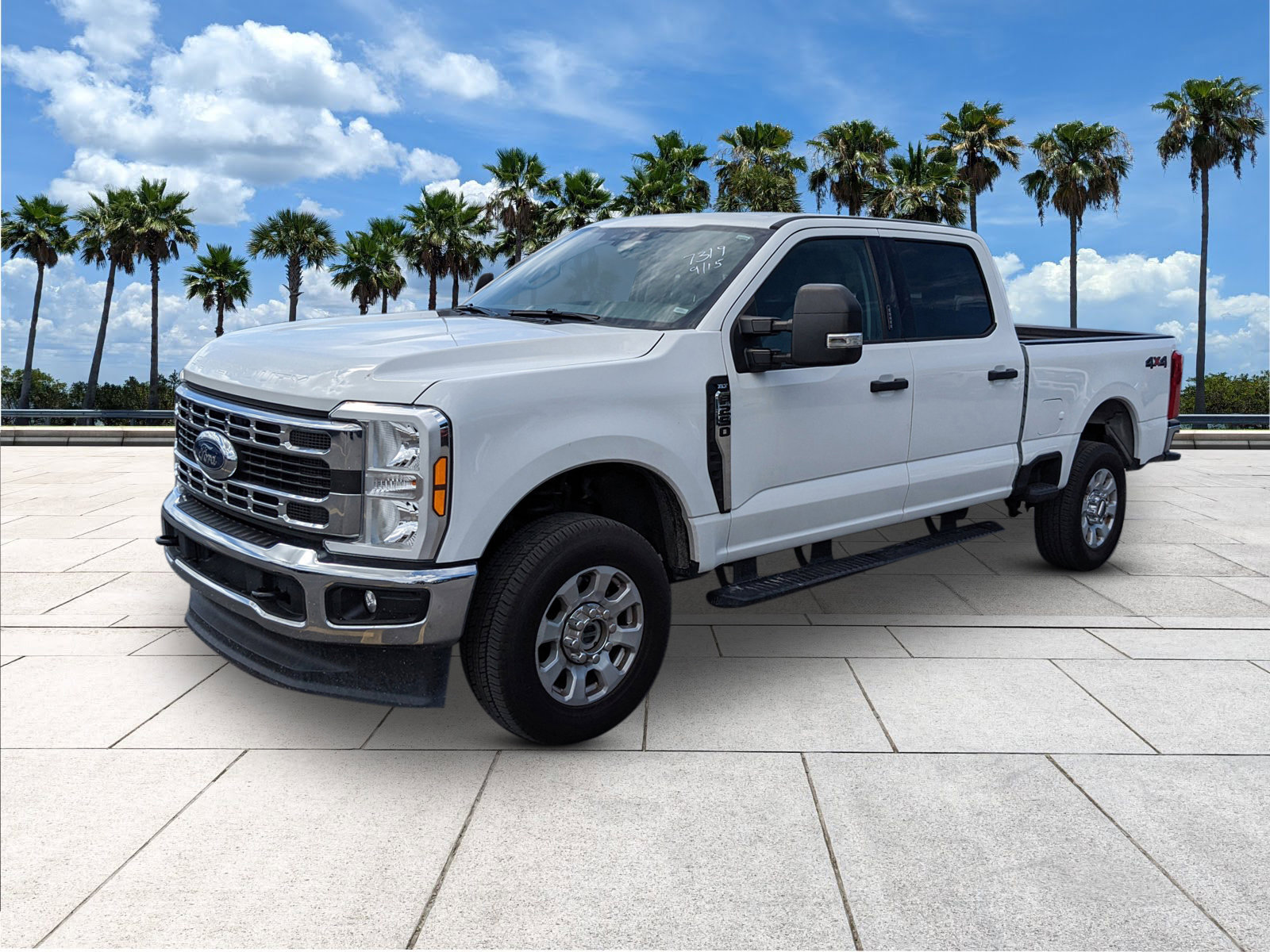 2024 Ford F-250 XLT photo 4