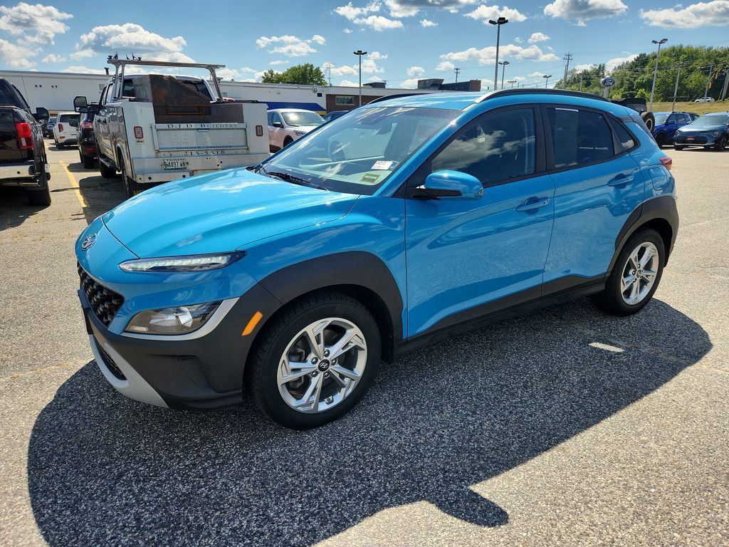 2023 Hyundai Kona SEL photo 3