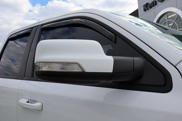 2020 Ram 1500 Big Horn Night Edition photo 2