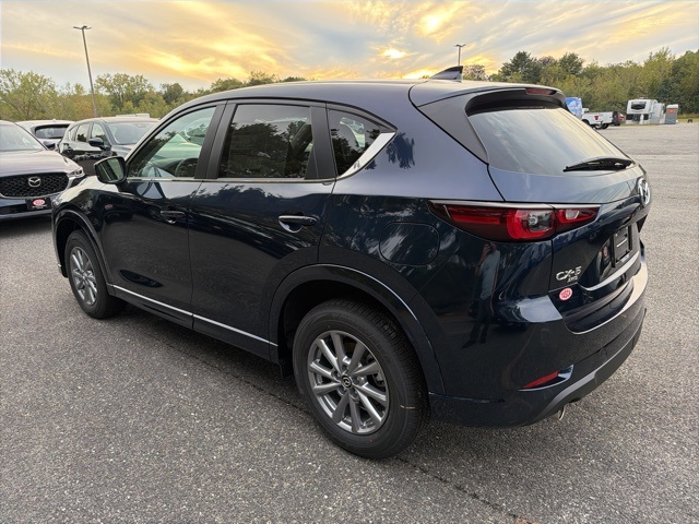 2025 Mazda CX-5 2.5 S Preferred photo 5