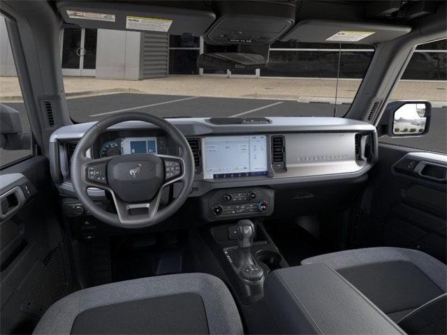 2025 Ford Bronco Base photo 7