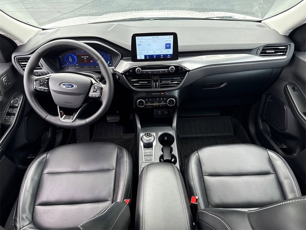 2022 Ford Escape Titanium photo 26