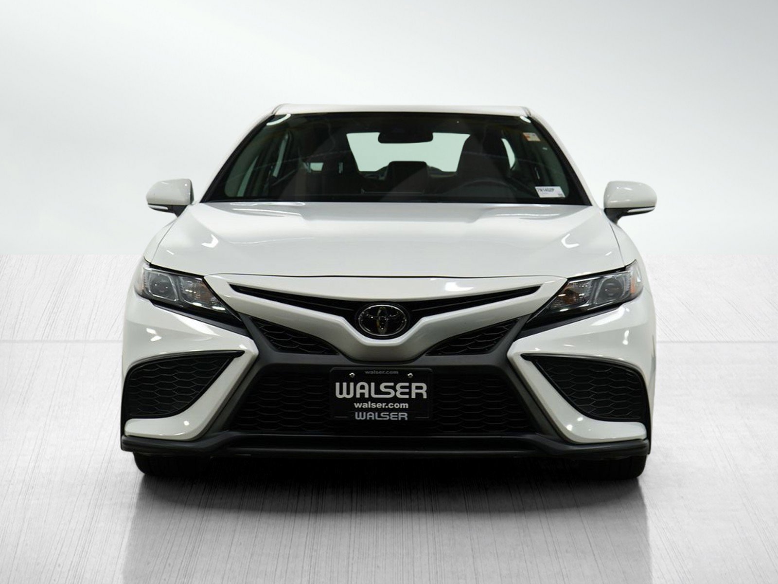 2024 Toyota Camry SE photo 8
