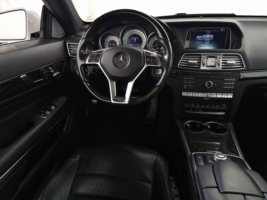 2016 Mercedes Benz E 400 4MATIC photo 12