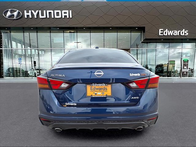 2024 Nissan Altima 2.5 SR photo 4