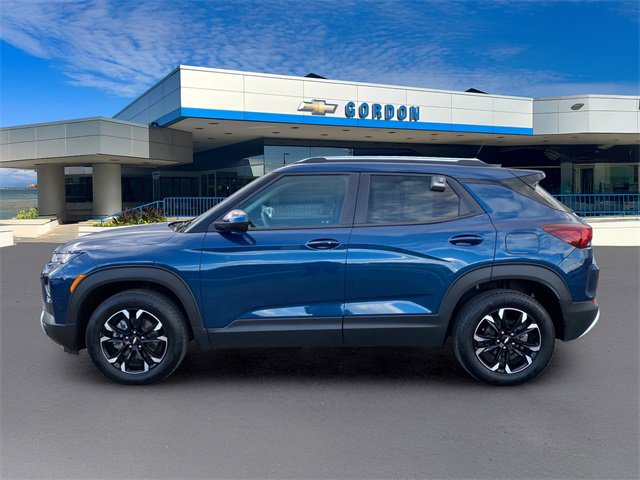 2021 Chevrolet Trailblazer LT photo 3