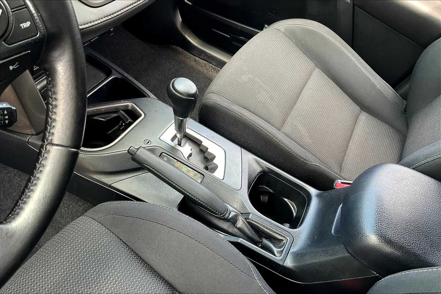 2017 Toyota RAV4 XLE photo 15