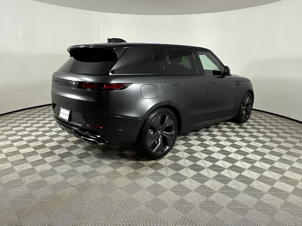 2025 Land Rover Range Rover Sport P460e Dynamic SE photo 3