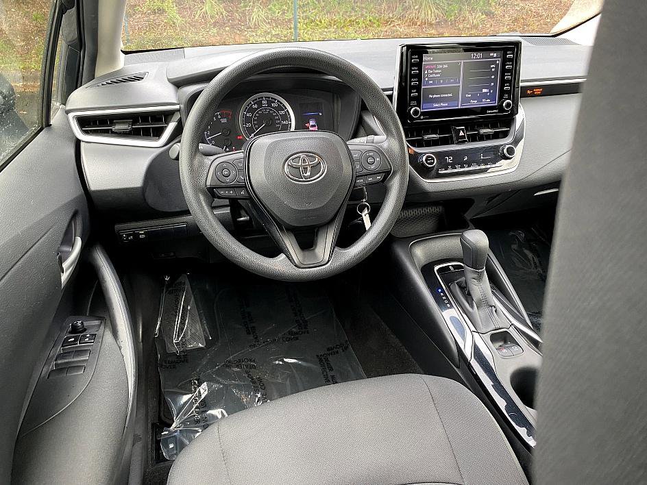 2021 Toyota Corolla LE photo 11