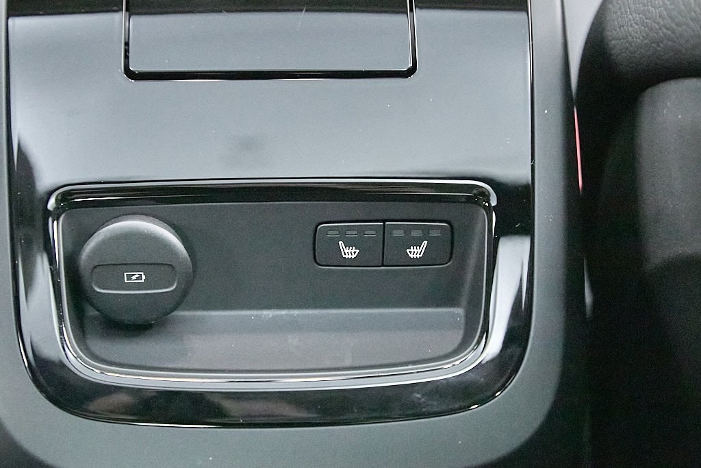 2025 VOLVO S60 - Image 23