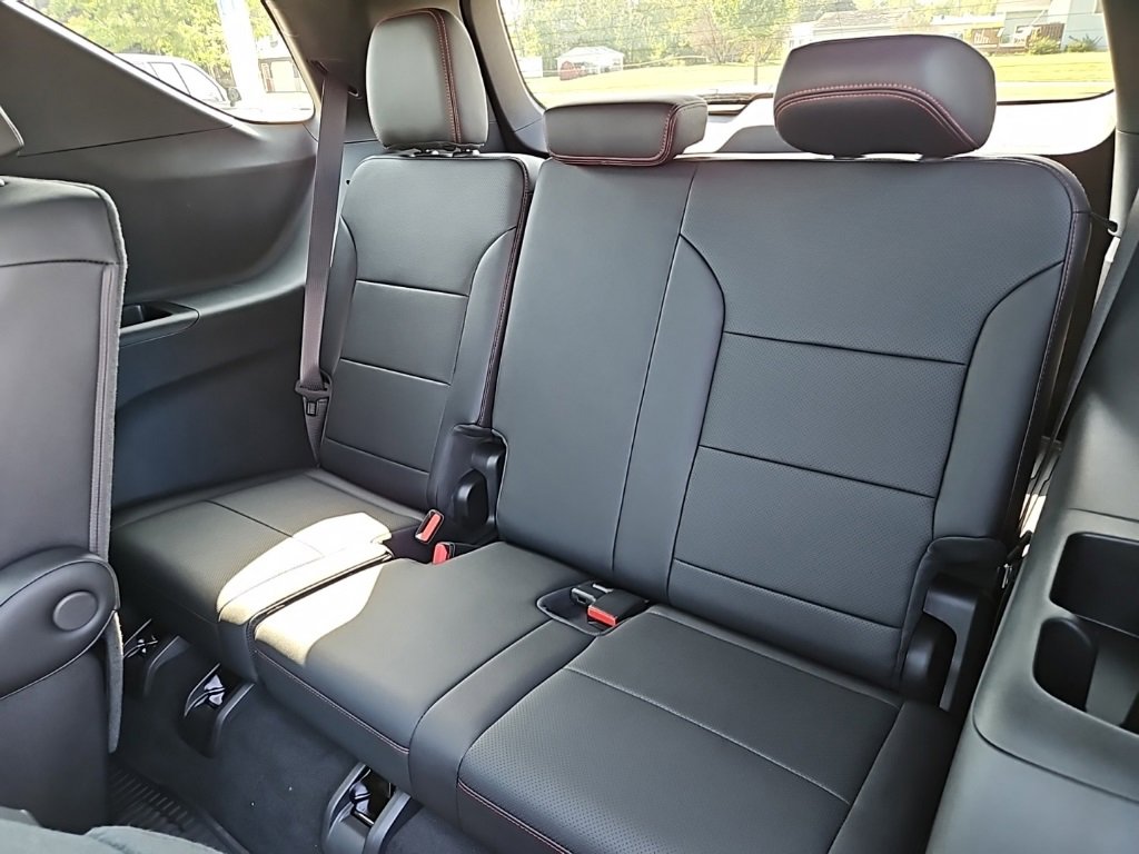 2026 Chevrolet Traverse Z71 photo 24