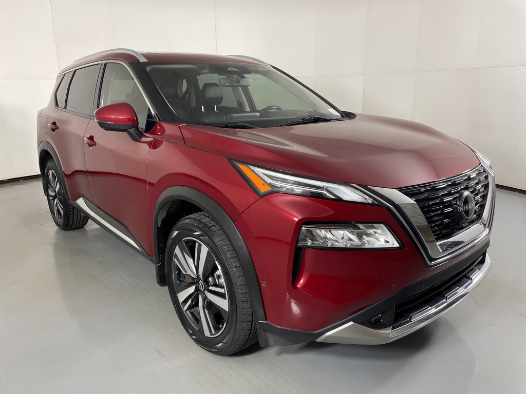 2022 Nissan Rogue Platinum photo 2