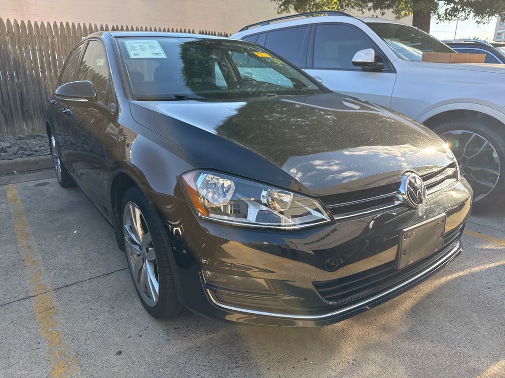 2015 Volkswagen Golf TSI S photo 2