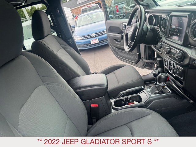 2022 Jeep Gladiator Sport photo 24