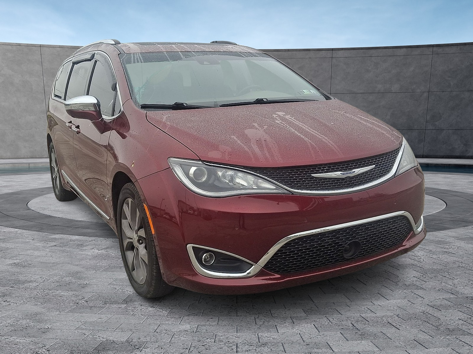 2020 Chrysler Pacifica Limited photo 2