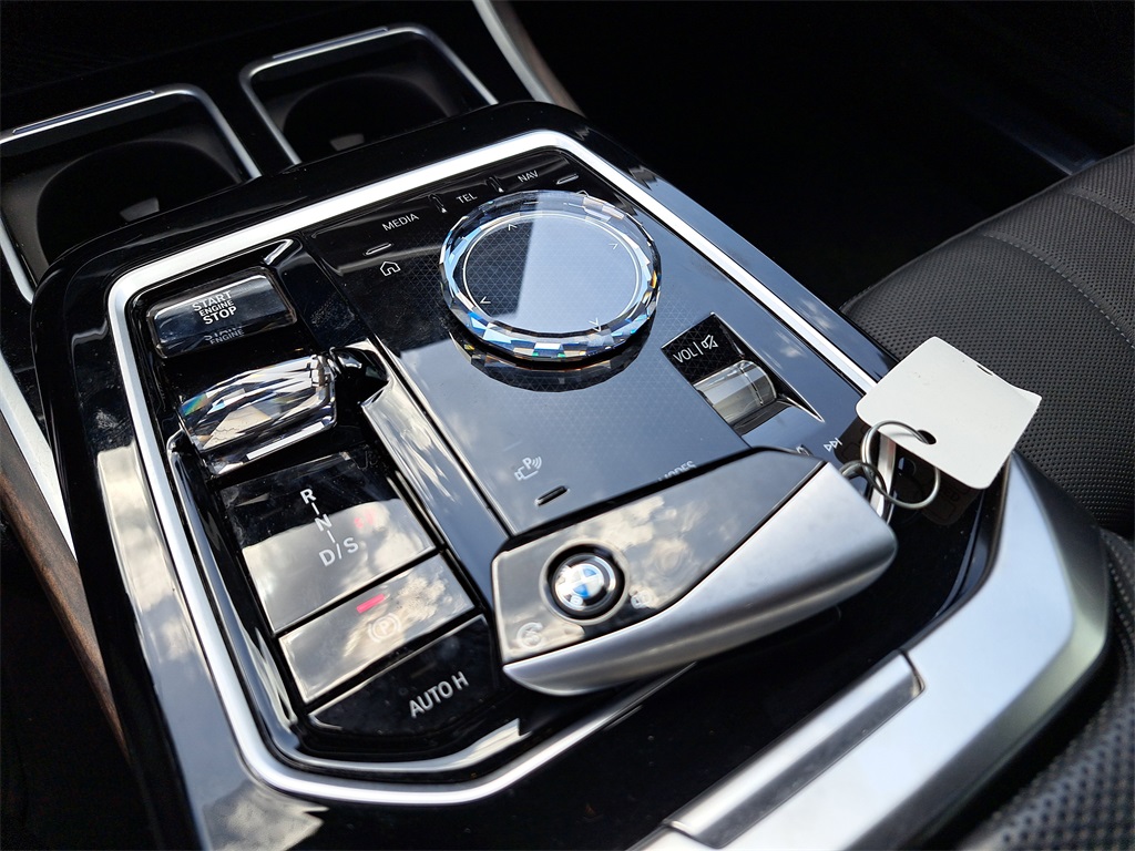 2023 Bmw 760i photo 25