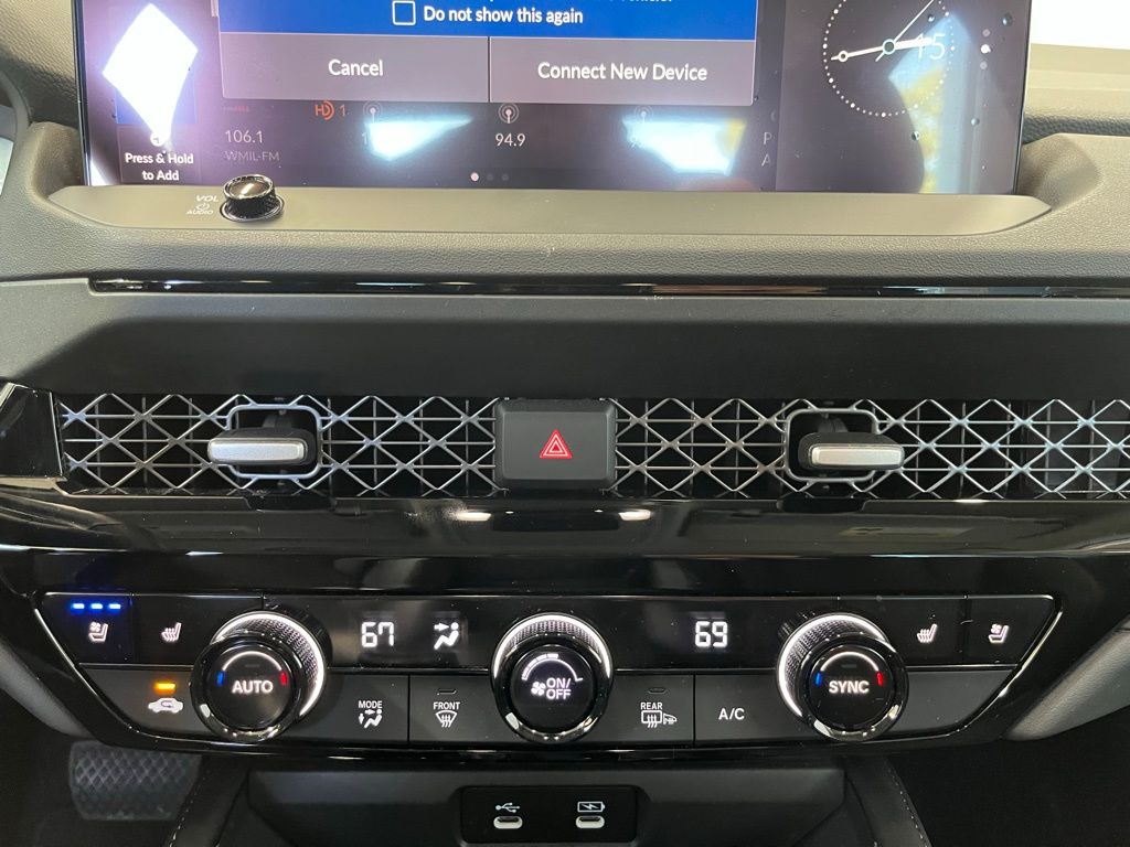 2023 Honda Accord Hybrid Touring photo 16
