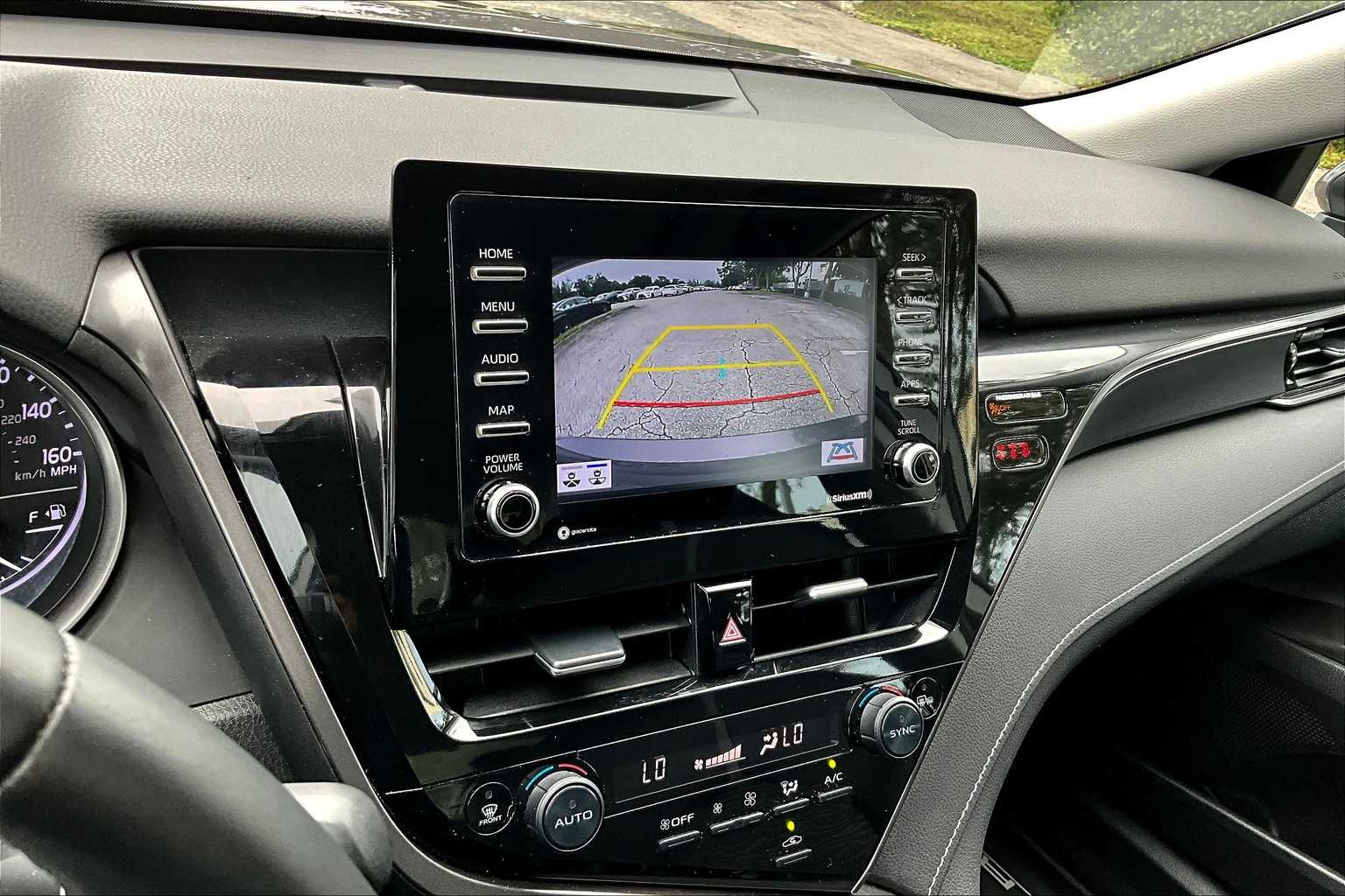 2023 Toyota Camry SE photo 24