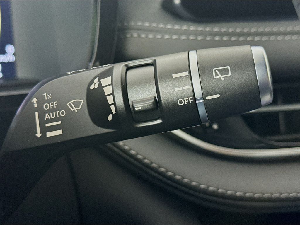 2026 Infiniti QX60 Luxe photo 13