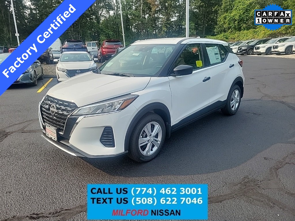 2025 Nissan KICKS PLAY Base's photo