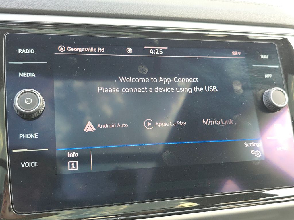 2021 Volkswagen Atlas SEL photo 26