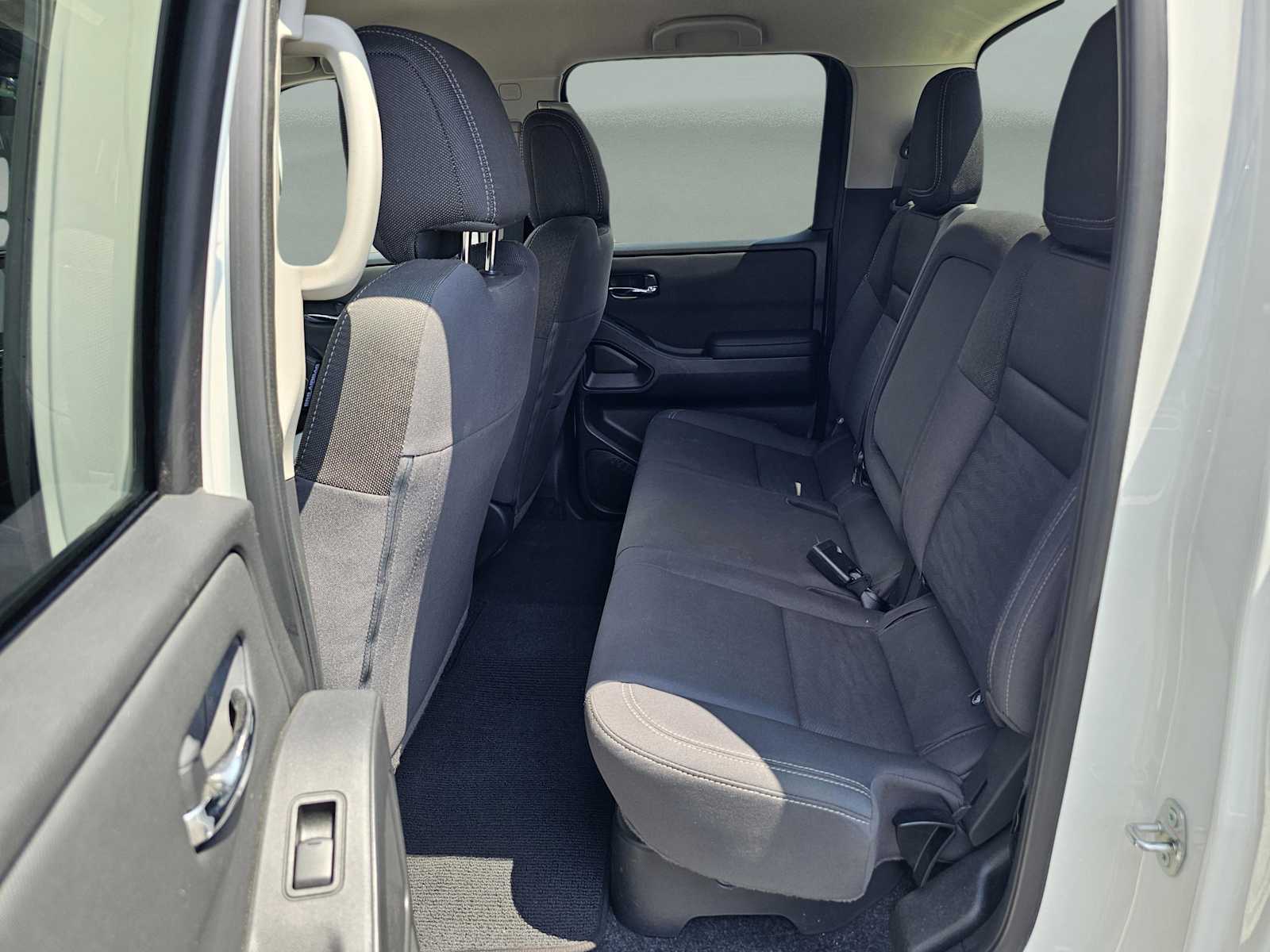 2024 Nissan Frontier SV photo 31