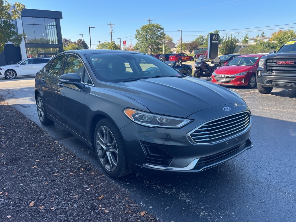 2019 Ford Fusion SEL photo 4